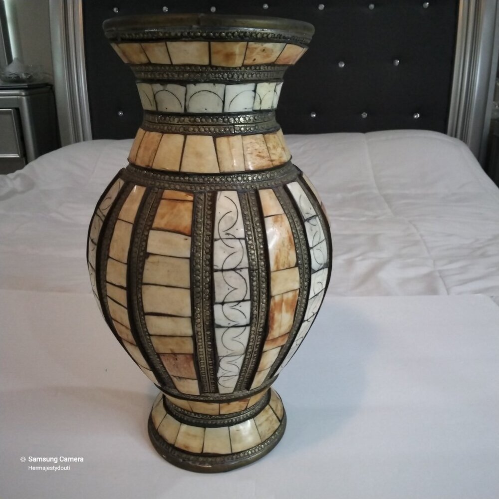 Vtg. Handcrafted Mid-20th Century Copper, Brass Inlaid Camel Bone Moroccan Vase